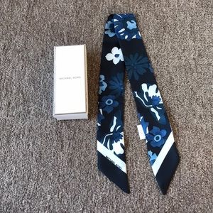 Michael Kors purse scarf
